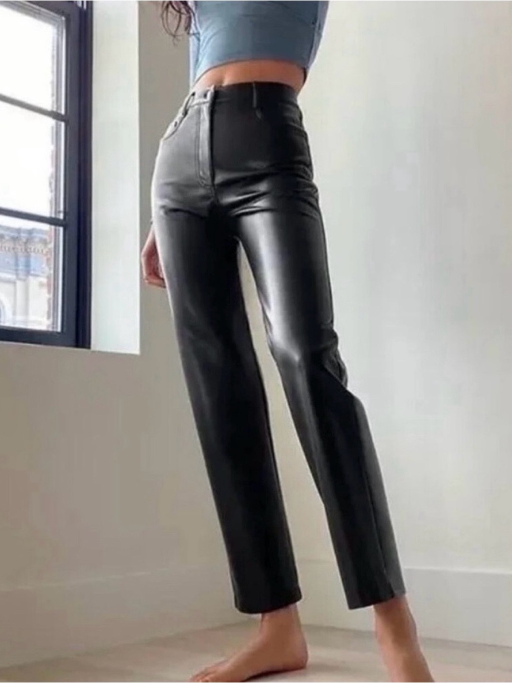 Aritzia Wilfred Women’s The Melina High Waisted Vegan Leather Pants